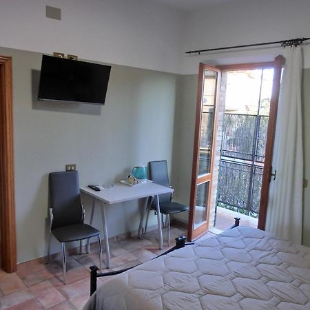 קיאנצ'נו טרמה Agriturismo La Pietriccia מראה חיצוני תמונה